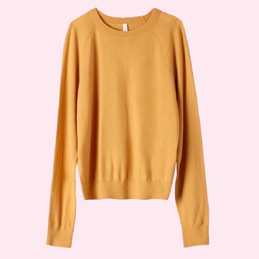 Babaton Aritzia Luxe Crew Sweater in Gold Cairo